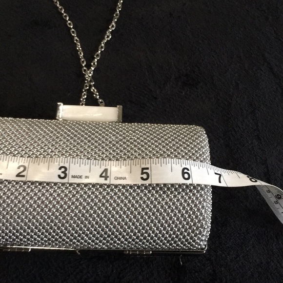 Jessica McClintock silver bead look clutch with chain & faux opal look clasp - Picture 7 of 10